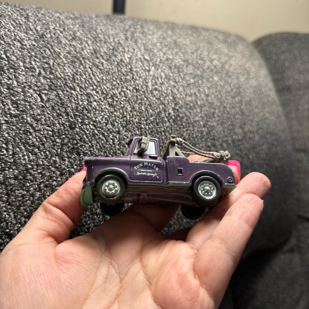 Disney Pixar Cars Color Changing Mater - Picture 2 of 3